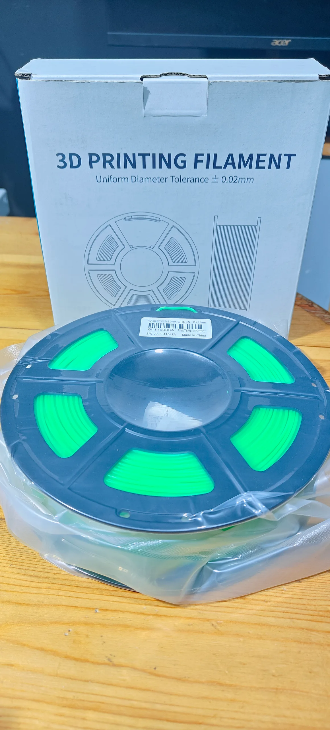 Filament PLA TonerShop Glow-in-the-dark-green 1,75 mm – Bobine 1 kg